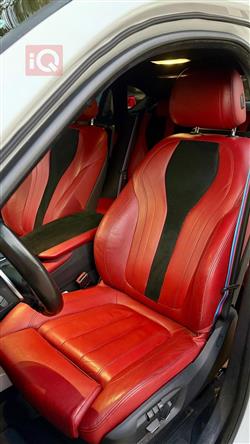 بی ئێم دەبڵیو X6